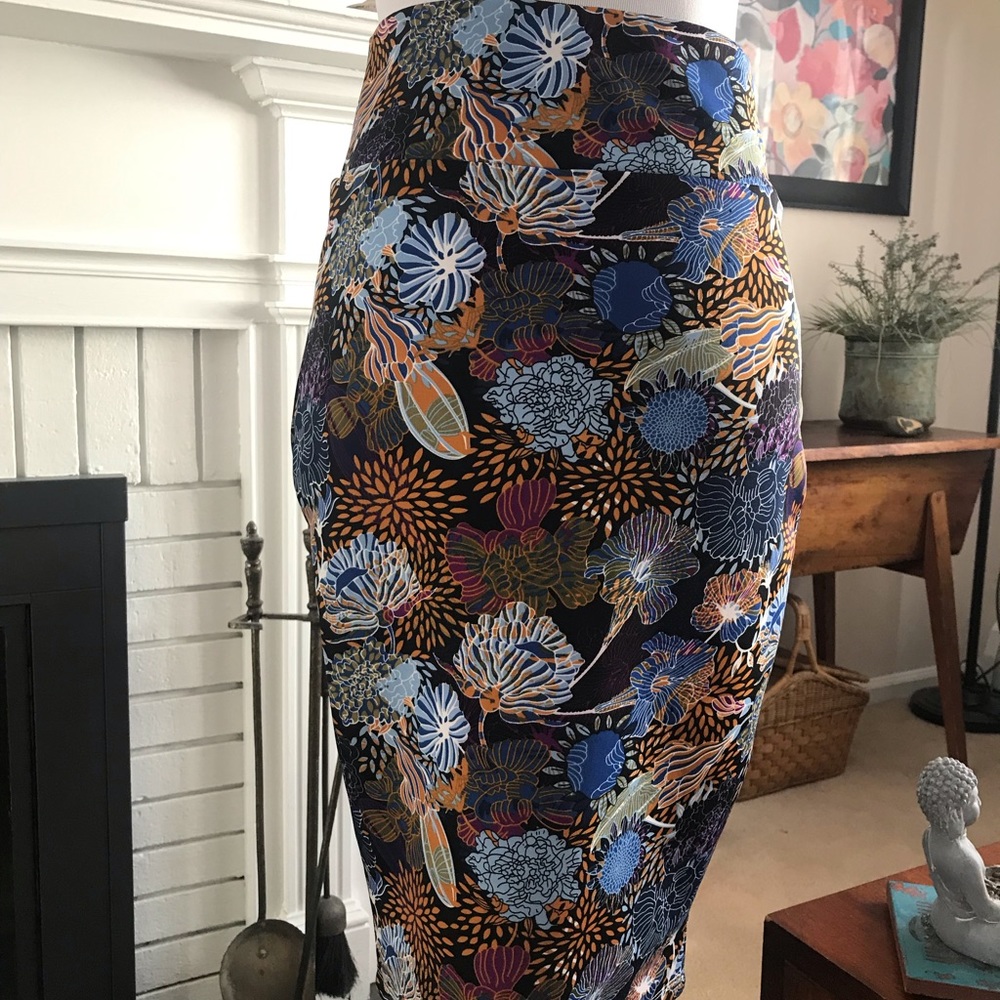Pencil skirt